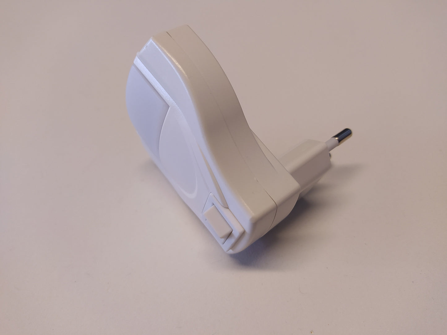 luz noche, quitamiedos con interruptor, ángulo recto