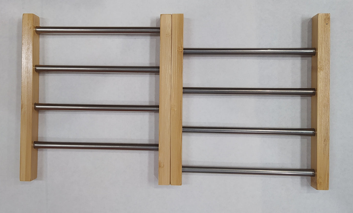 Salvamantel extensible, inox. bambú